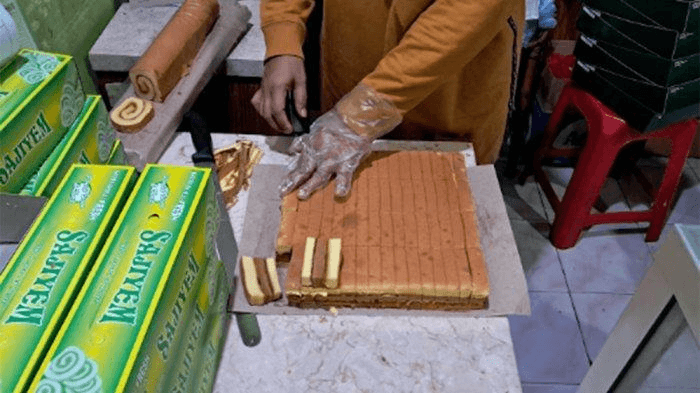 Produk Bolu Gulung Roti Sajiyem